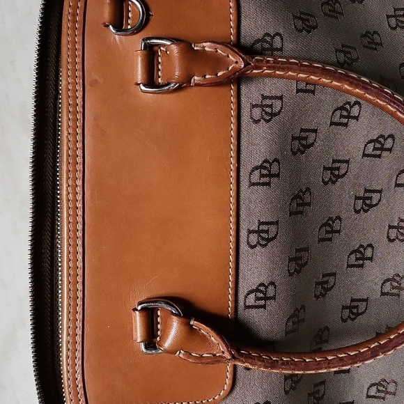 Dooney n Bourke Purse - Picture 6 of 9